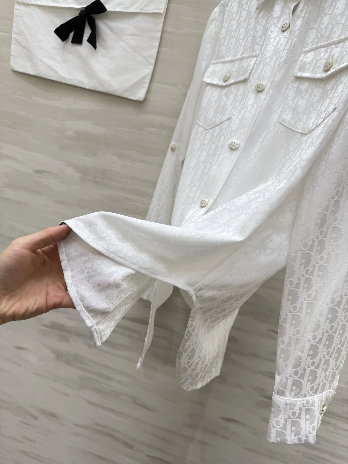 디올 아세테이트 모노그램 카라 셔츠 상세 이미지 5