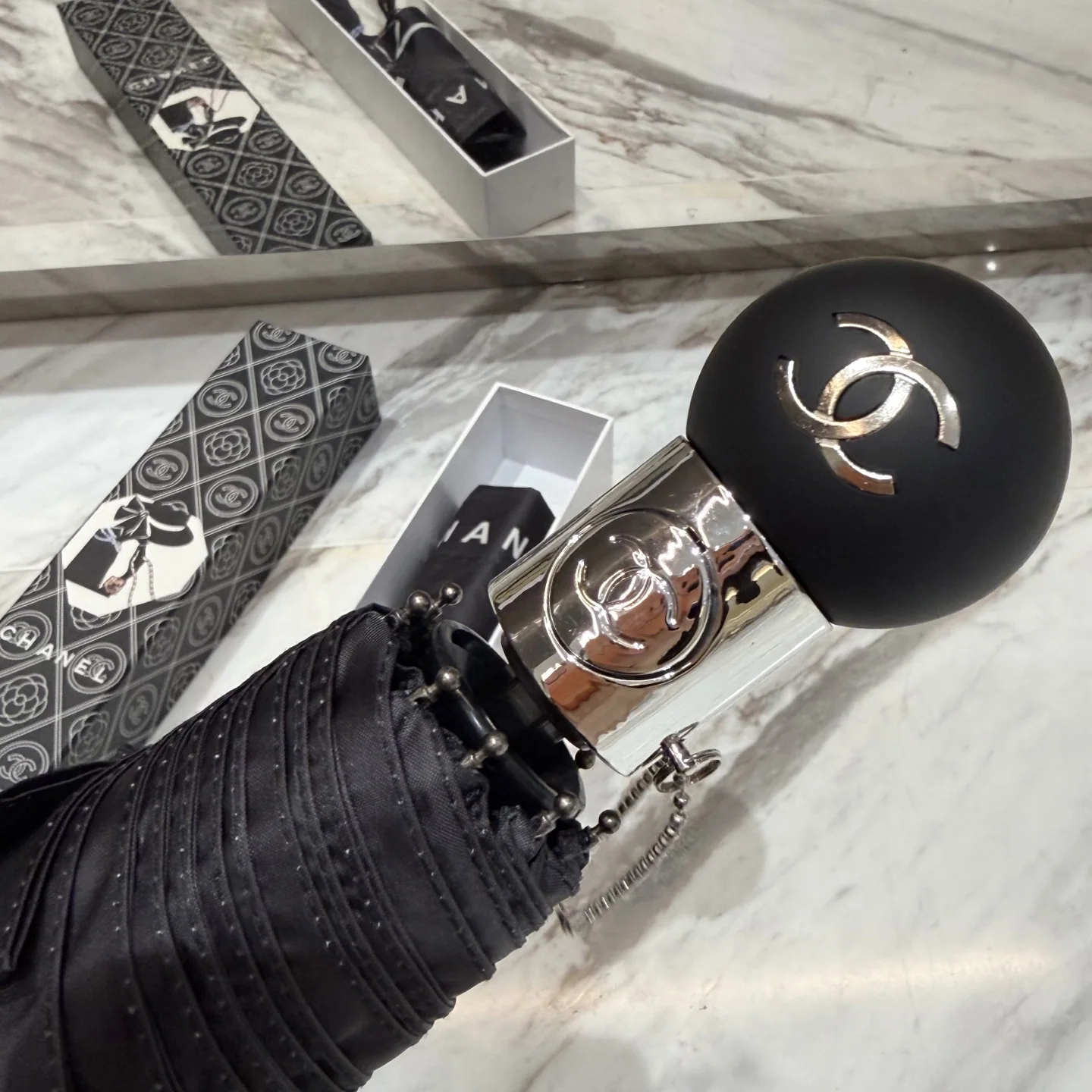 샤넬 우산 85326 Chanel Umbrella 상세 이미지 2