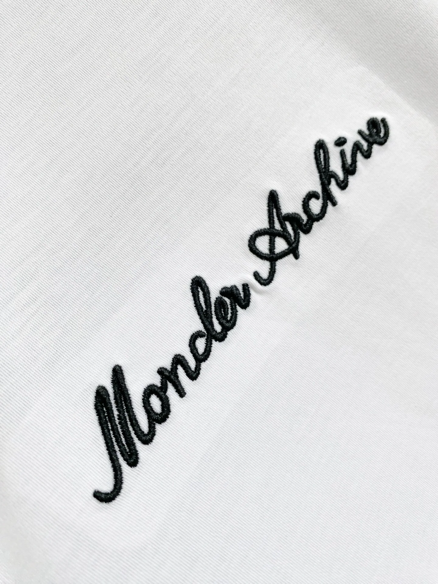 몽클레어 남성 크루넥 반팔 티셔츠 상세 이미지 4