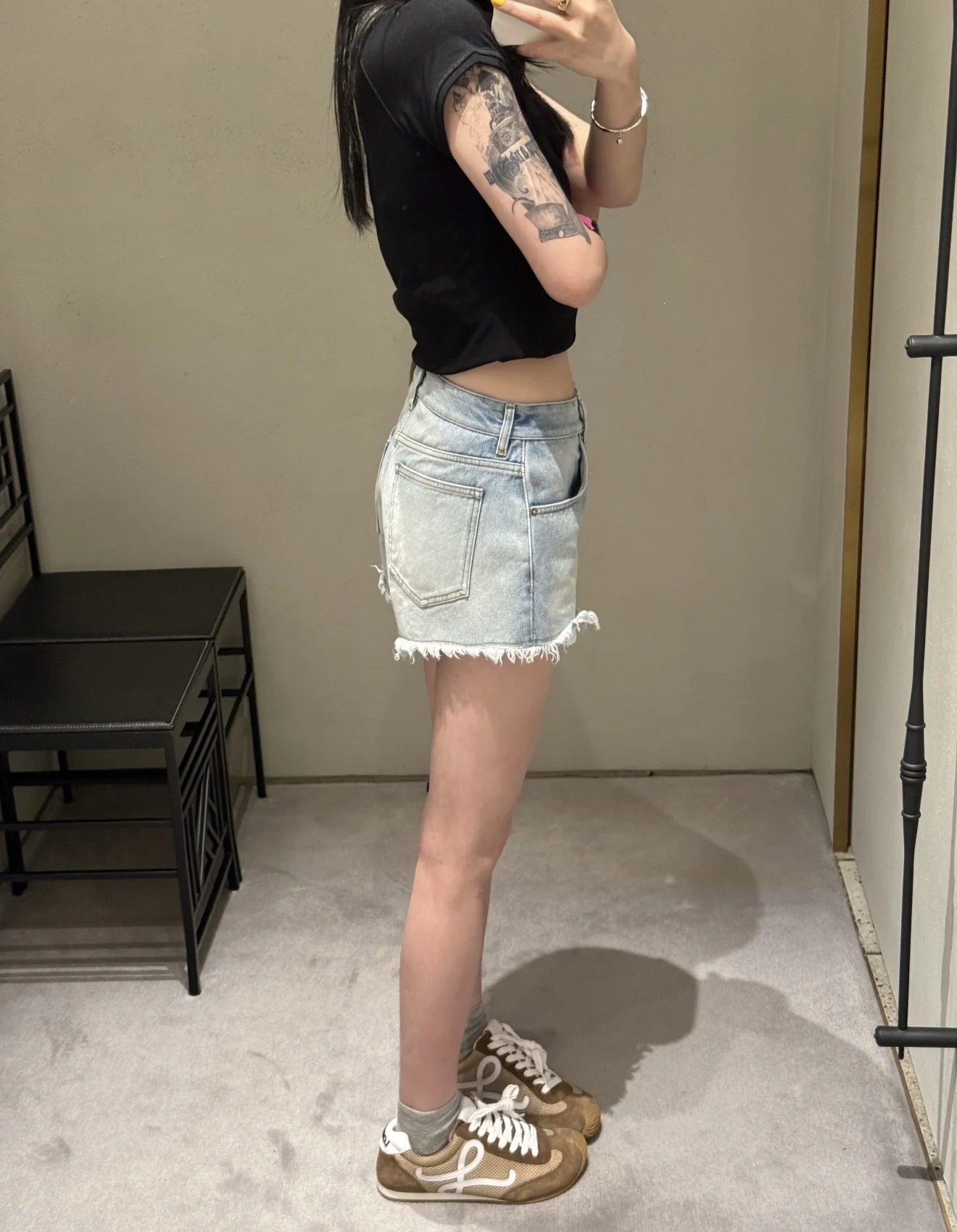로에베 연청 워싱 프린지 여성 데님 반바지 상세 이미지 7