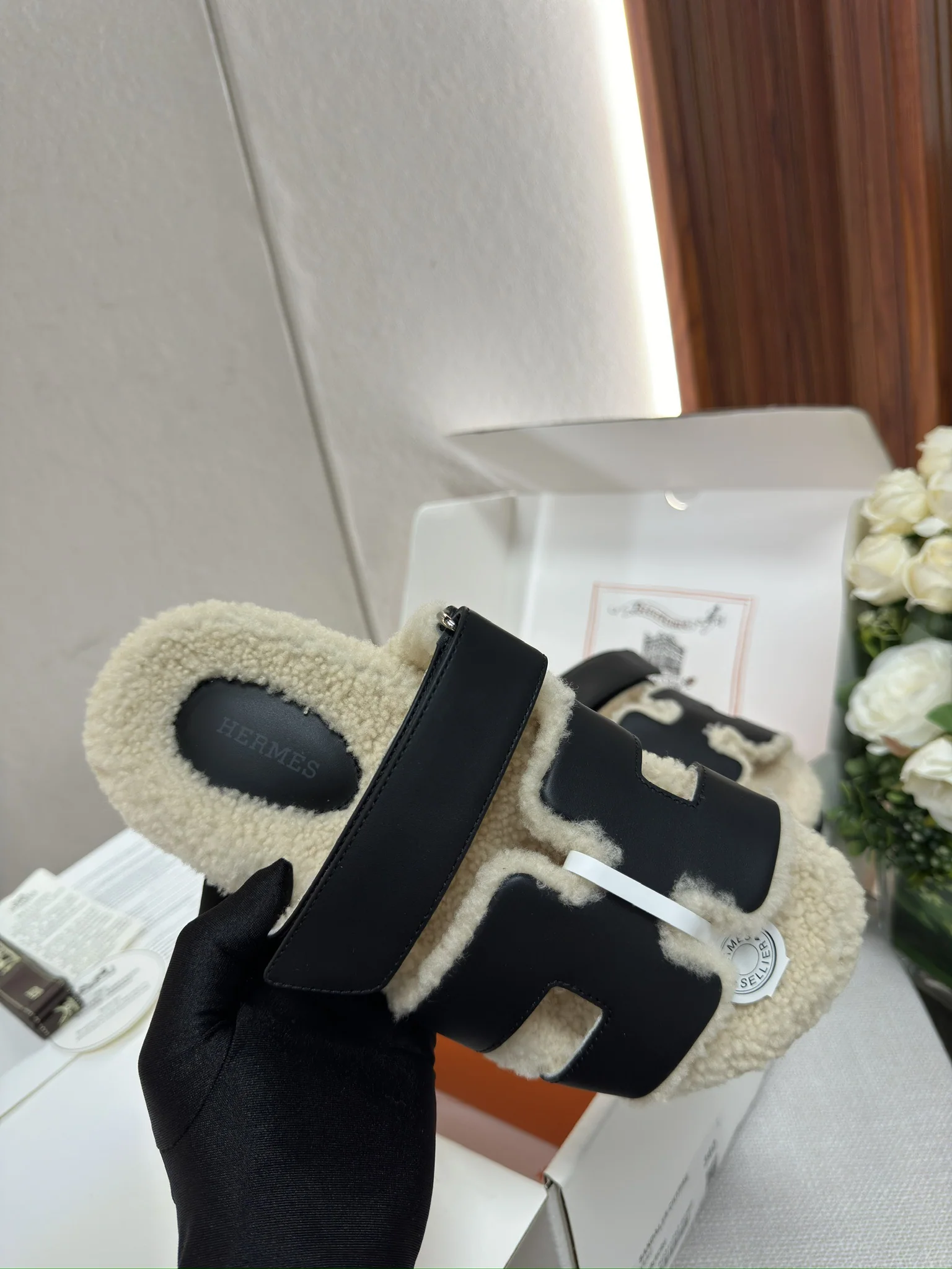 에르메스 양가죽 퍼 부티 슬리퍼 상세 이미지 4