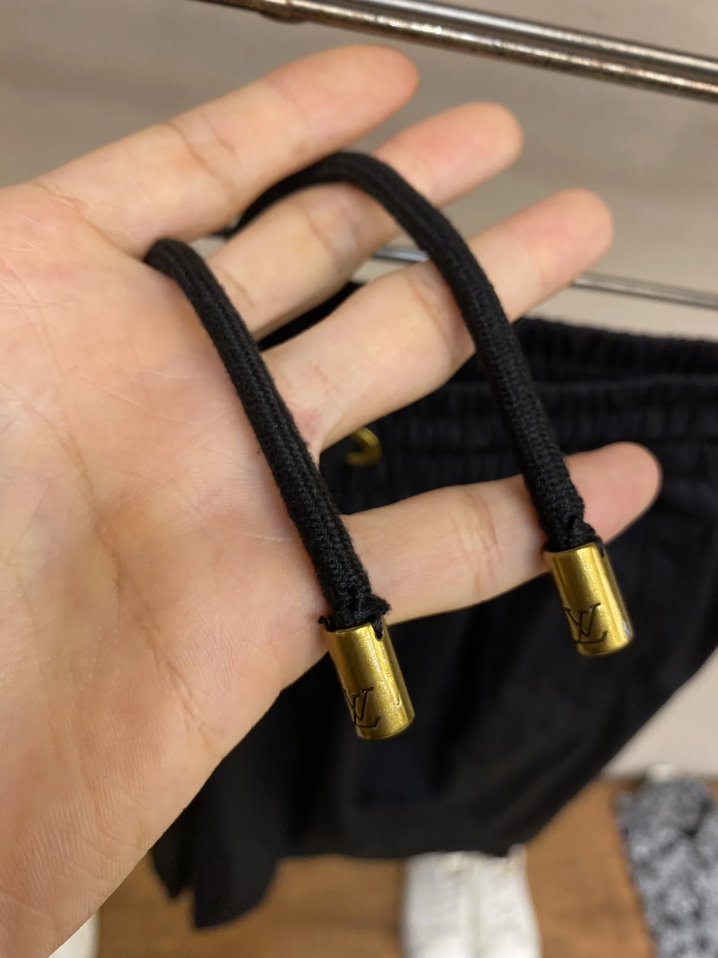 루이비통 남성 반바지 53069 Louis Vuitton Shorts 상세 이미지 4