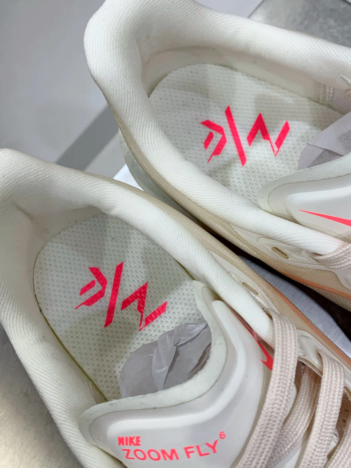 나이키에어줌 메시 갑피 통기성 남녀공용 스니커즈 상세 이미지 7