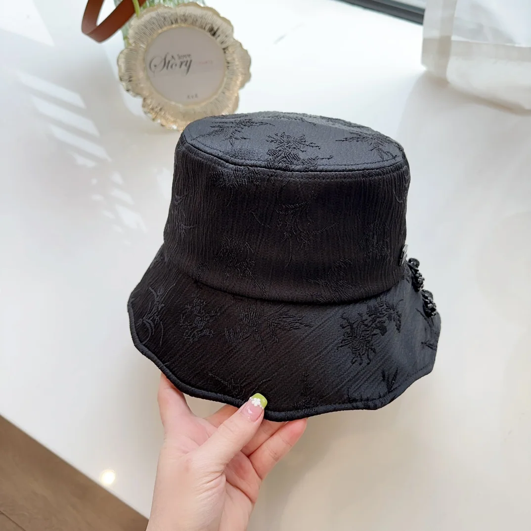 미우미우 모자 81043 Miu Miu Cap 상세 이미지 4