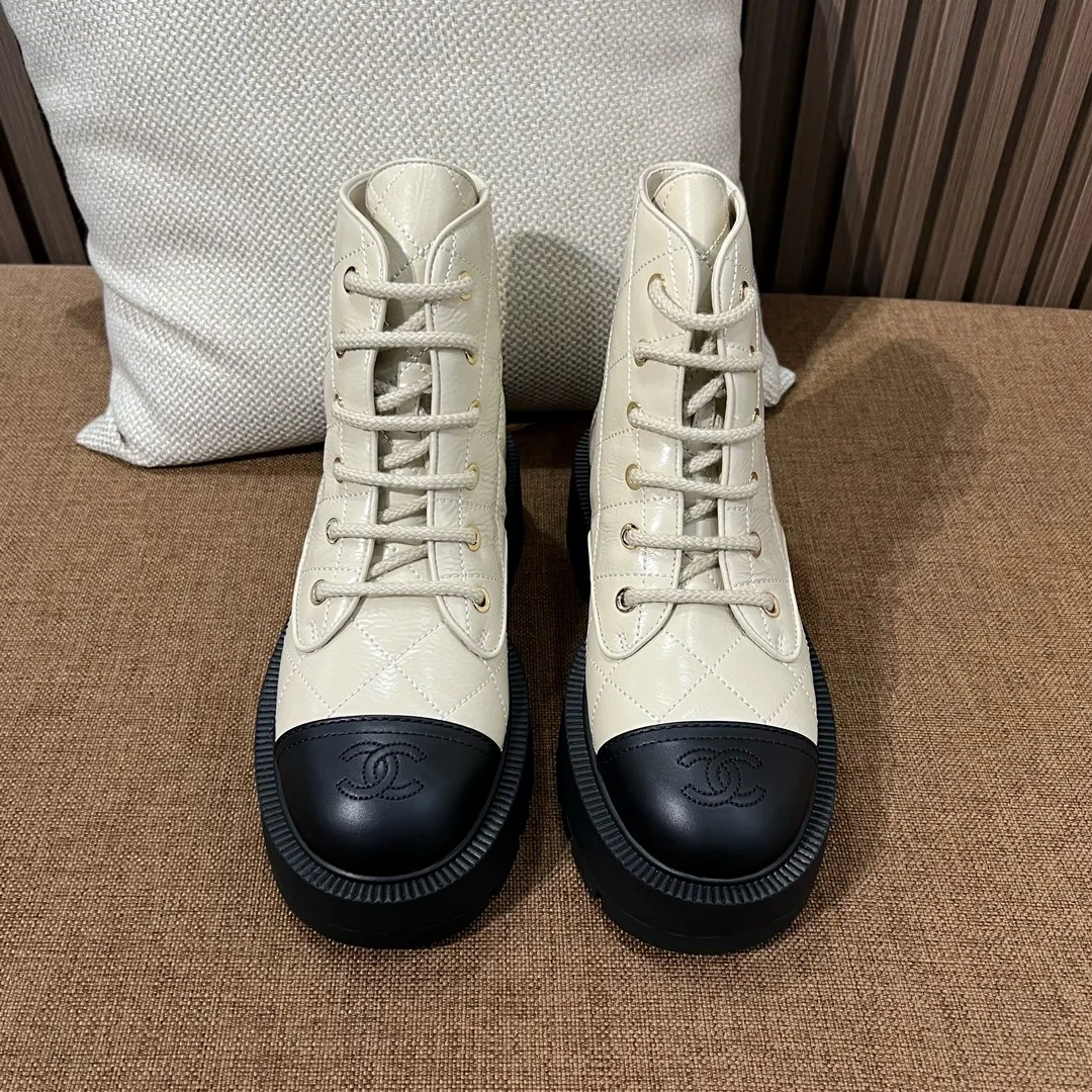 샤넬 부츠 카프스킨 퀼팅 187142