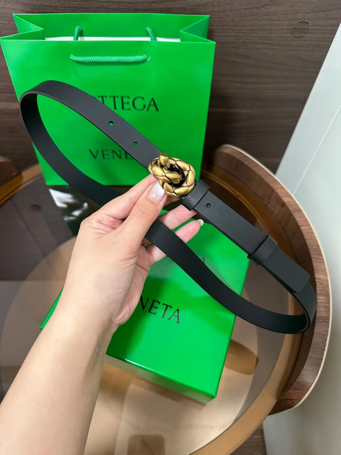 보테가베네타 빈티지 가죽 버클 여성용 벨트 상세 이미지 4