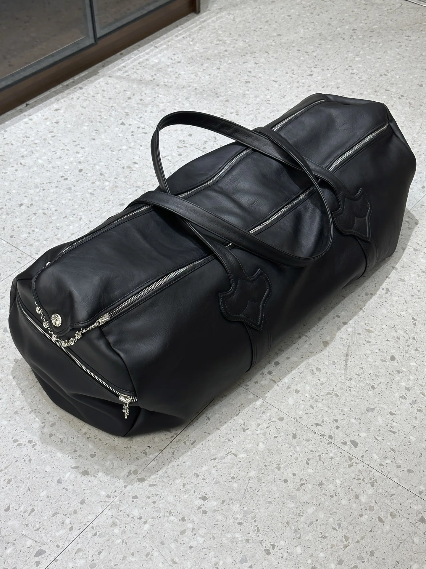 크롬하츠 블랙 키폴 여행 가방 상세 이미지 7