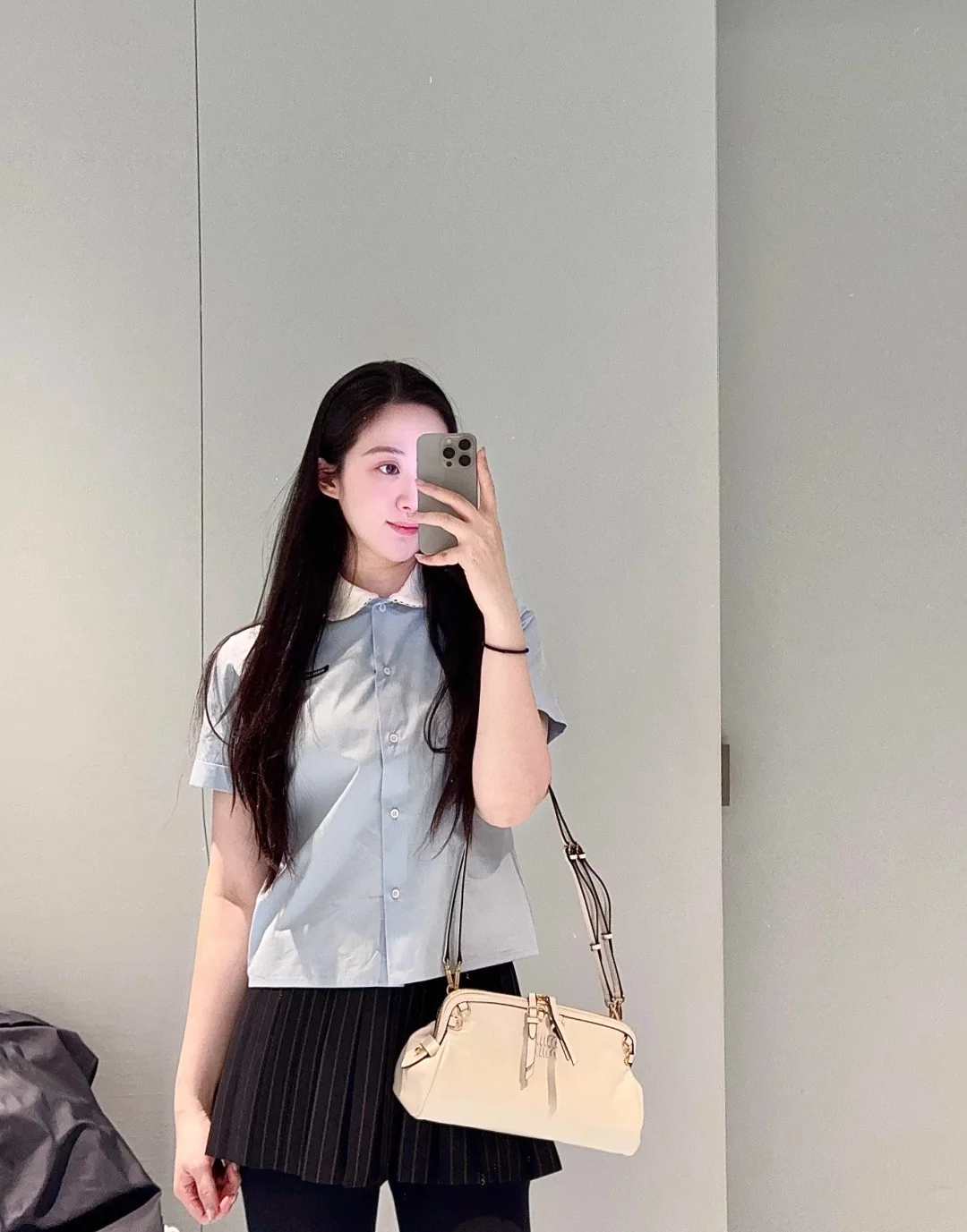 미우미우 자수 레이스 코튼 블루 셔츠 2632 상세 이미지 5