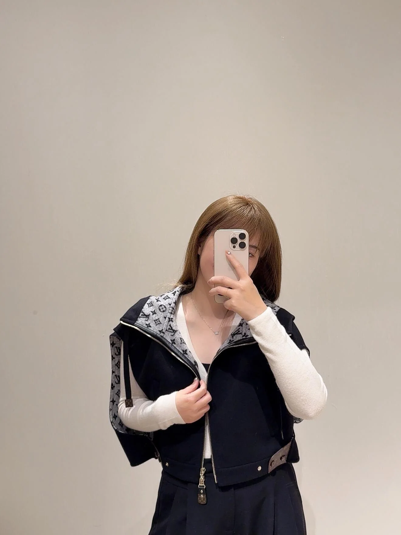 루이비통 캐시미어 블렌드 울 후드 베스트 2025 FW