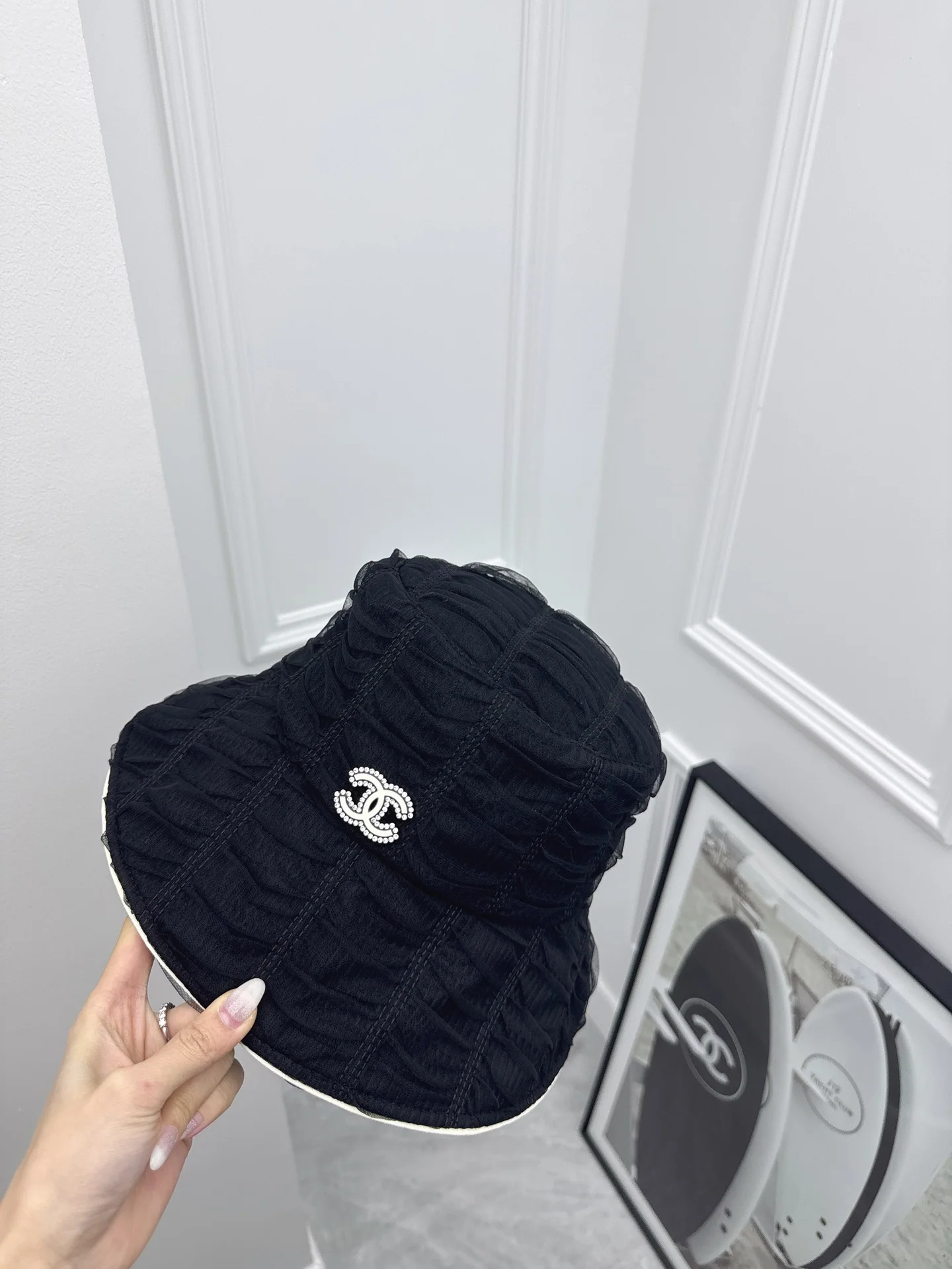 샤넬 메시 배색 버킷 햇 상세 이미지 2