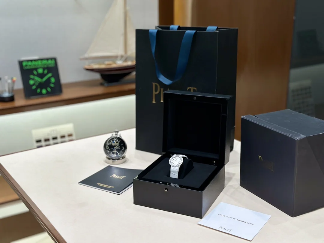 피아제 라임라이트 갈라 스와로브스키 클라스프 여성 시계 레플리카 45370 Piaget