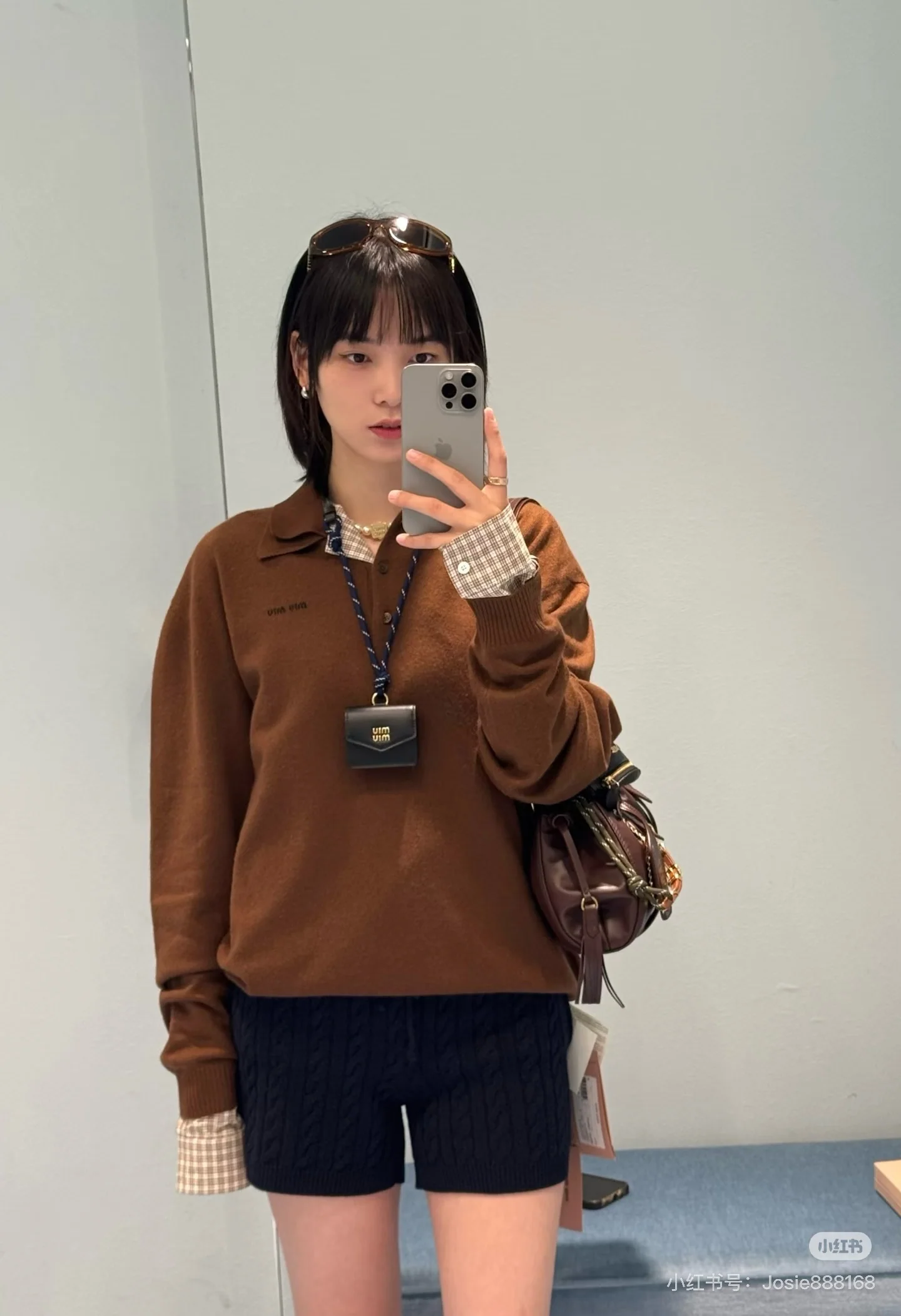 미우미우 레터 로고 자수 폴로 카라 울 니트 탑 상세 이미지 2