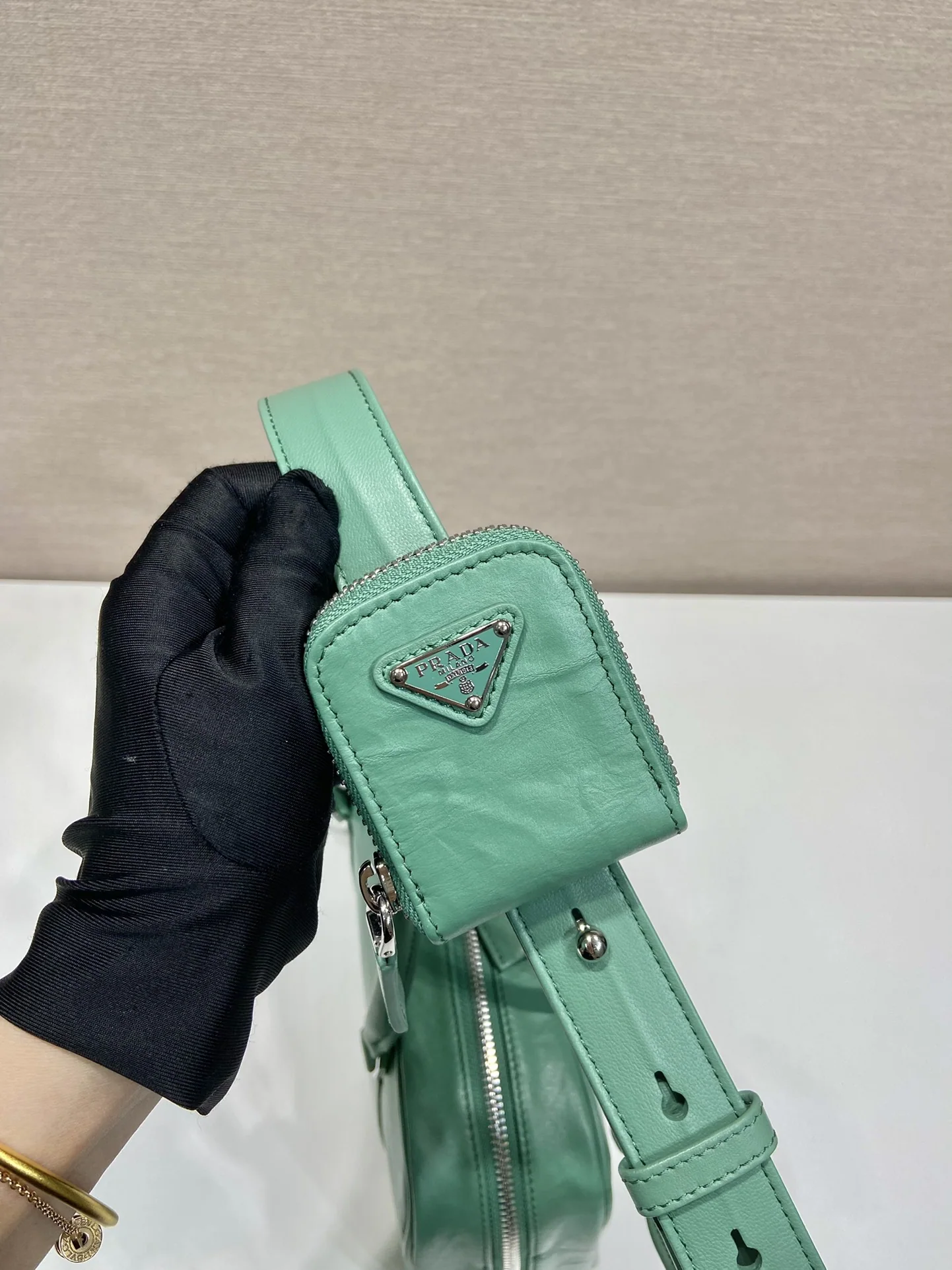 프라다 램스킨 플리츠 보스턴 숄더백 1BB092 상세 이미지 5