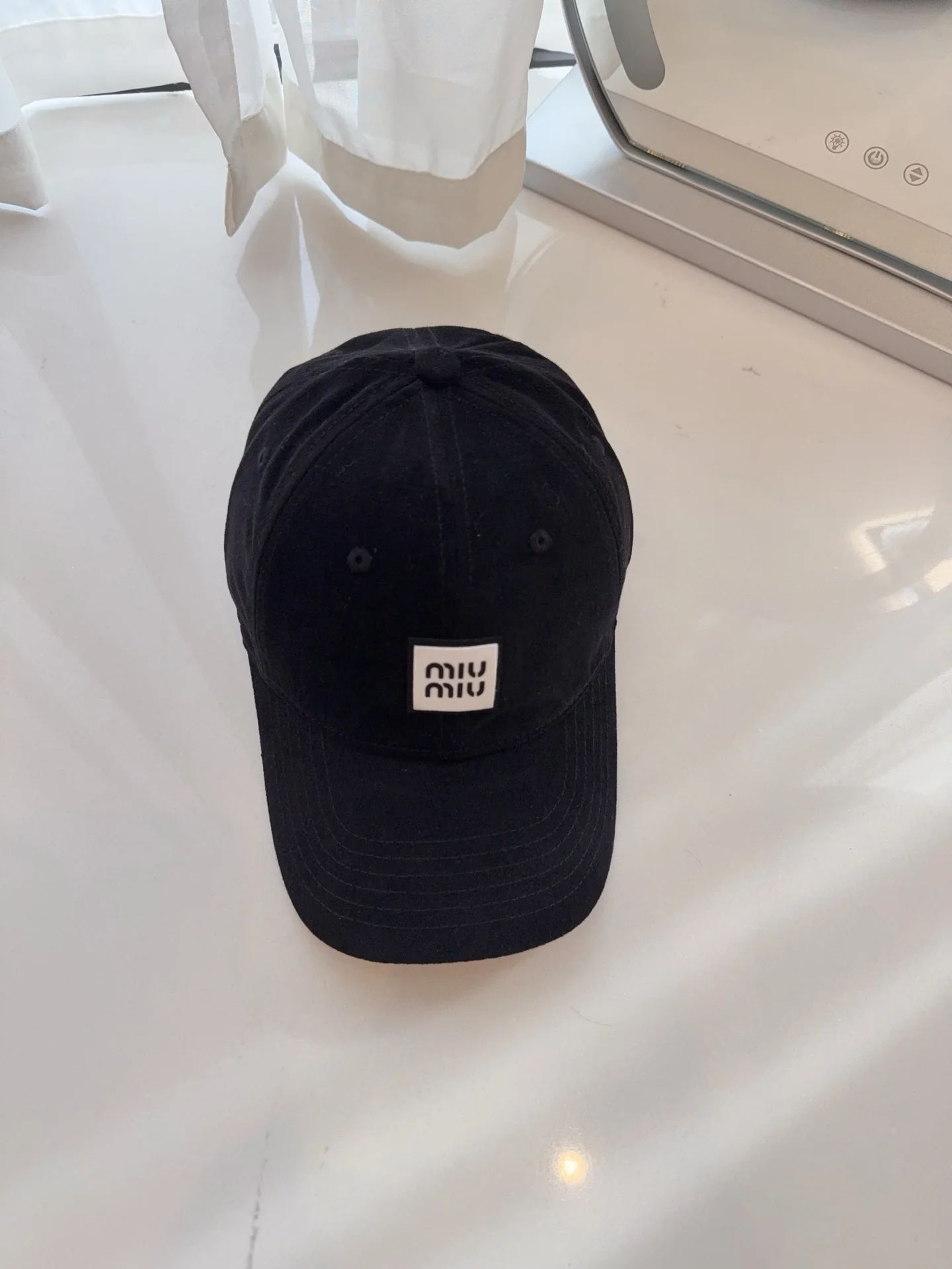 미우미우 모자 81343 Miu Miu Cap 상세 이미지 1