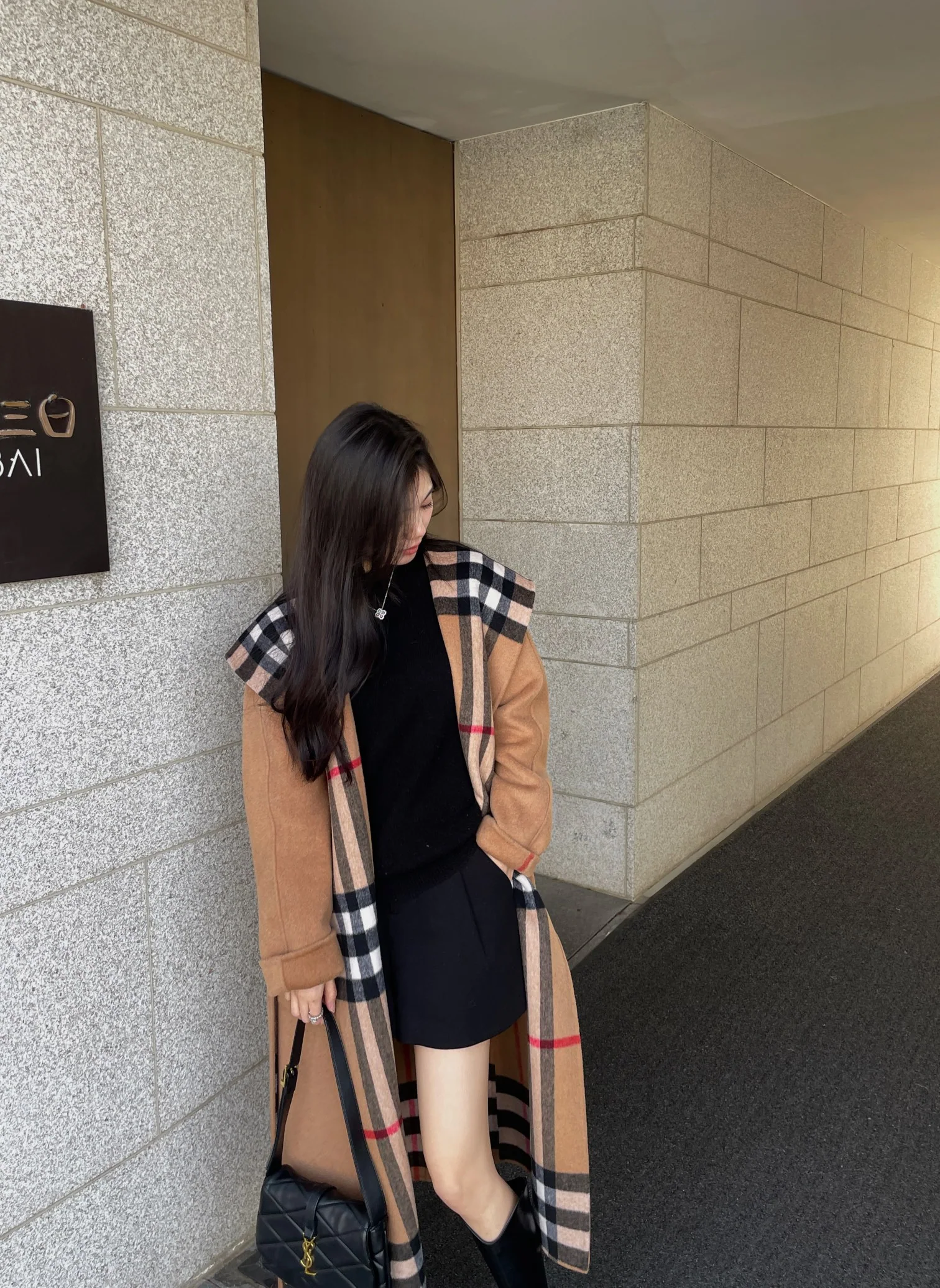 버버리 울 캐시미어 혼방 후드 여성 자켓 상세 이미지 8