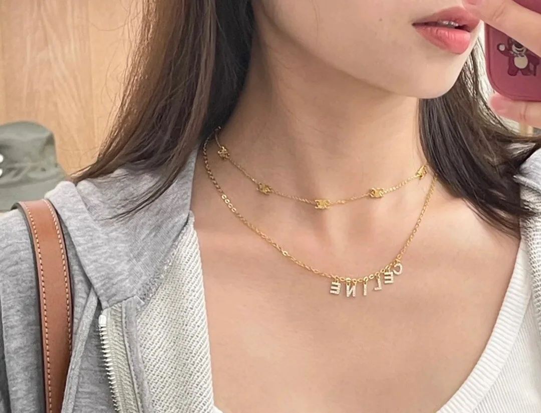 셀린느 풀 다이아몬드 레터 목걸이 상세 이미지 4