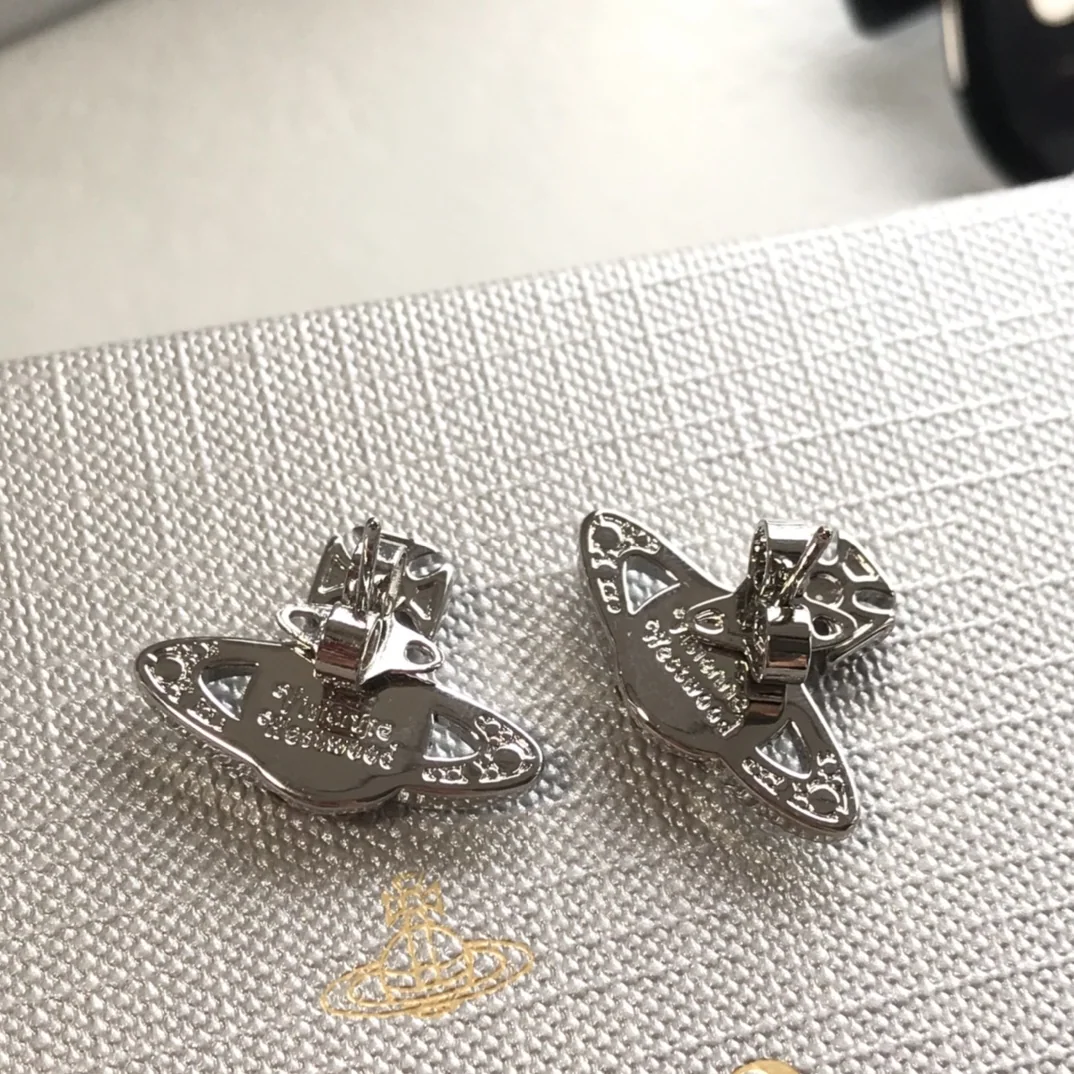 비비안웨스트우드 새턴 장식 귀걸이 상세 이미지 6