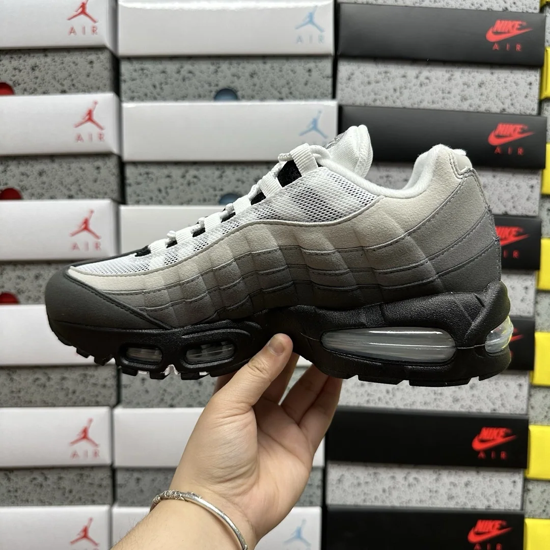 나이키 [KZ2.0] 에어 맥스 95 OG HM4740-007 201561 Nike Air Max 95 OG Big Bubble Granite 상세 이미지 3