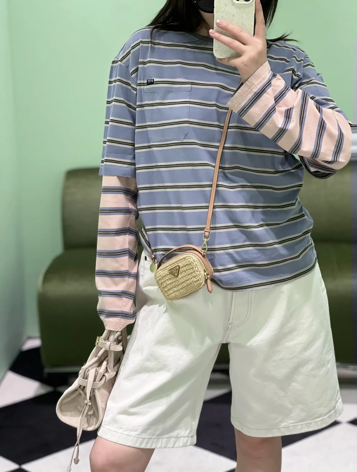 프라다 스트라이프 크롭 긴팔 티셔츠 상세 이미지 8