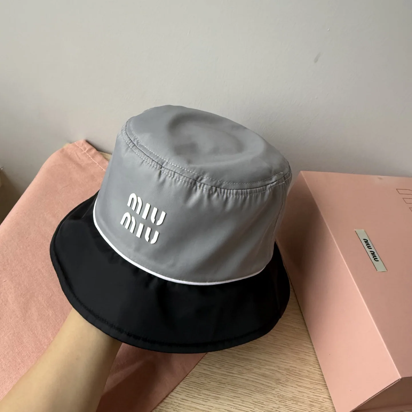 미우미우 모자 81296 Miu Miu Cap 상세 이미지 5