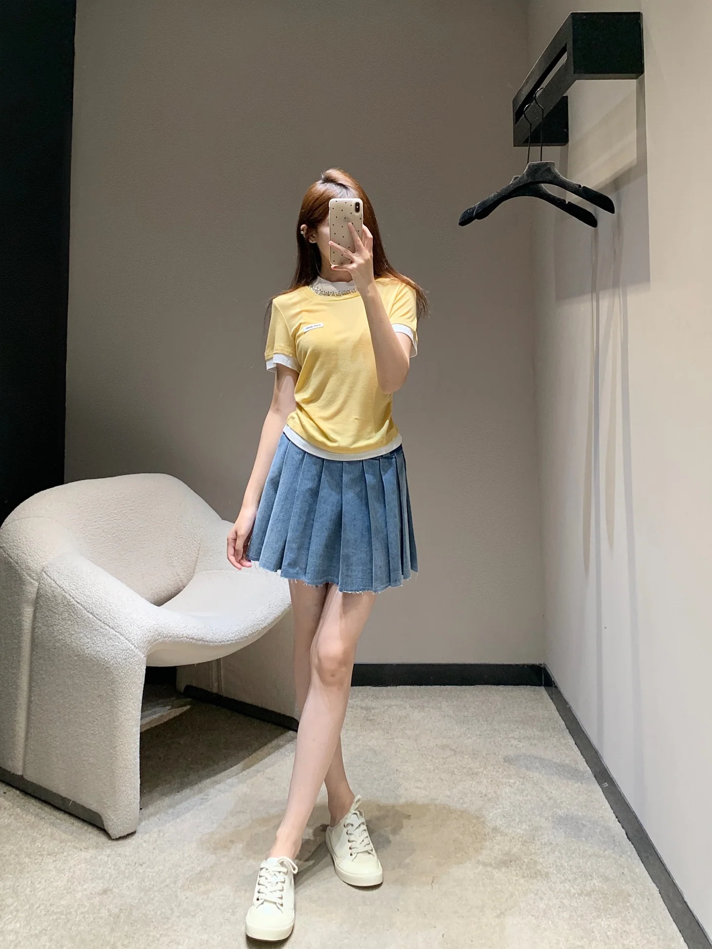 미우미우 라인스톤 넥 페이크 투피스 슬림핏 반팔 티셔츠 26 SS 상세 이미지 6