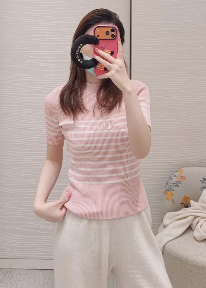 디올 핑크 슬림핏 니트 반팔 상세 이미지 9