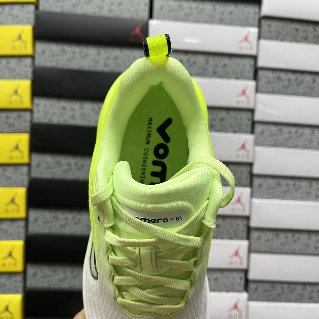나이키 [XY] 보메로 플러스 IM2038-038 201681 Nike Vomero Plus 상세 이미지 10