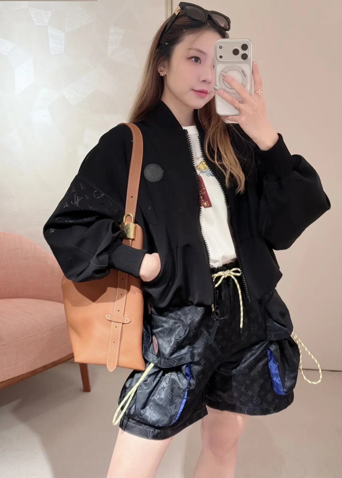 루이비통 여성 스트링 포켓 반바지 상세 이미지 7