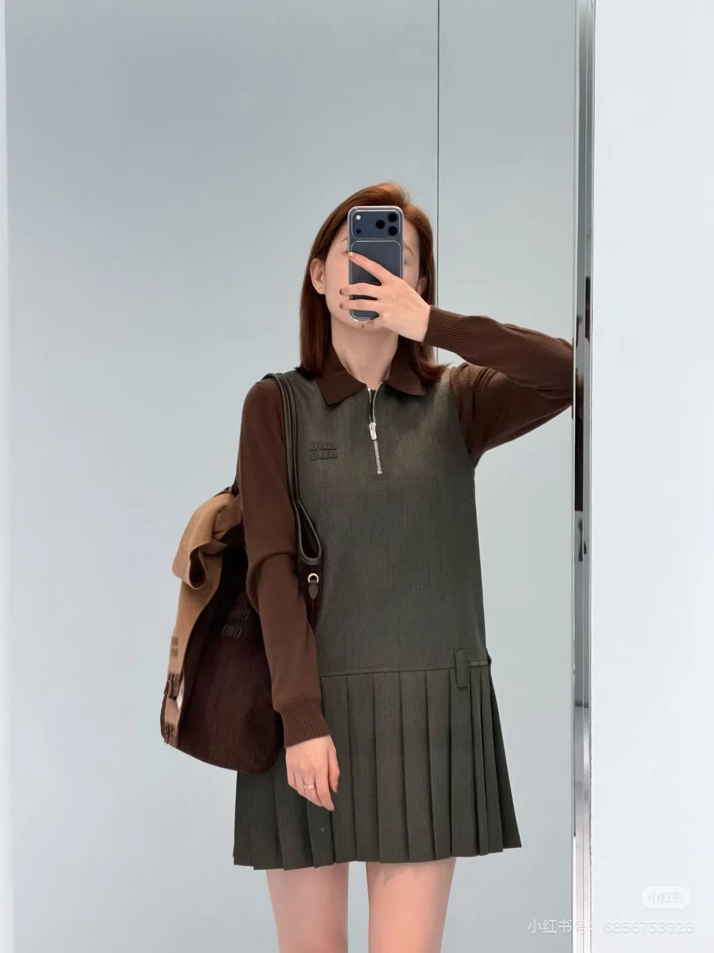 미우미우 컬러 블록 립 카라 플리츠 원피스 상세 이미지 2