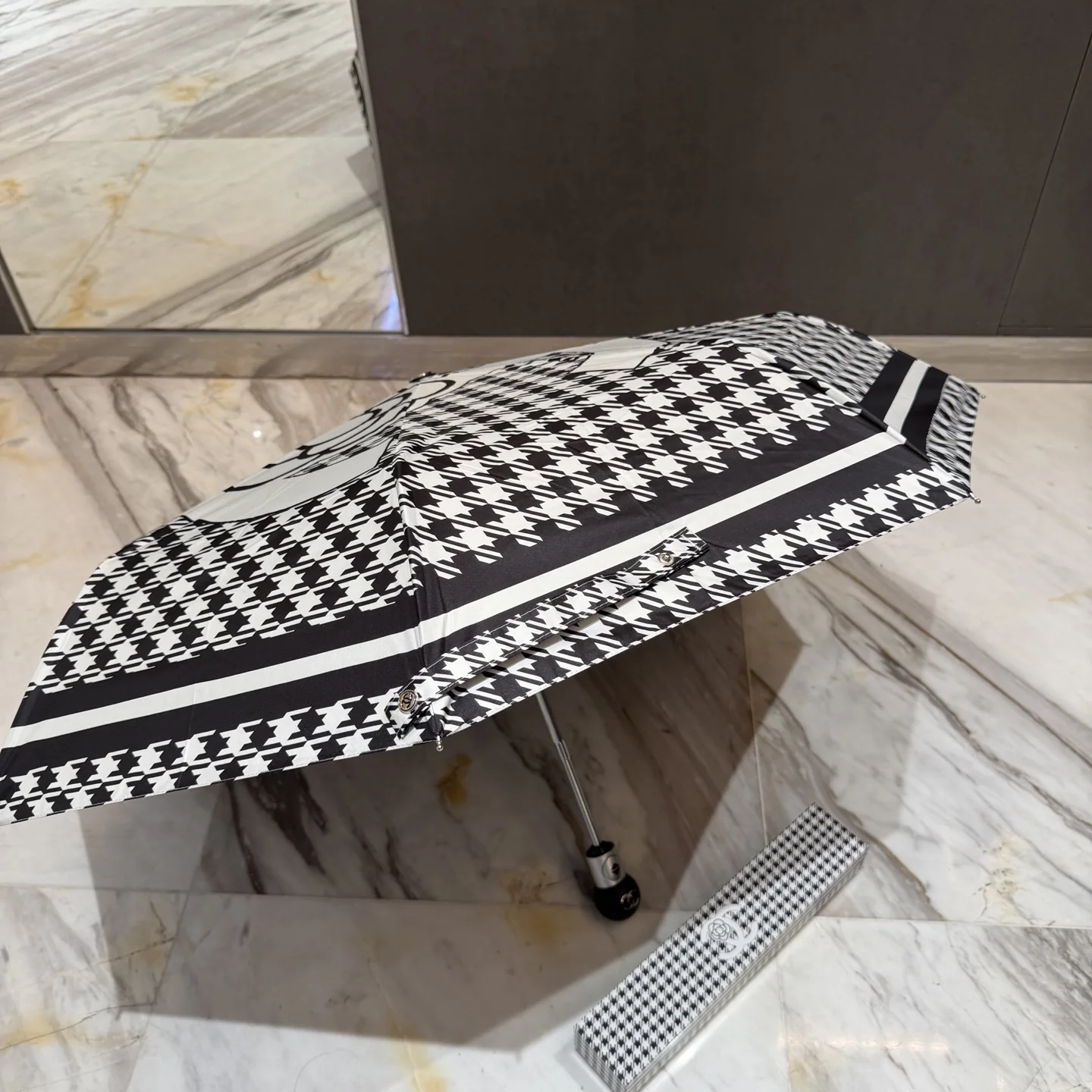 샤넬 우산 85290 Chanel Umbrella 상세 이미지 7