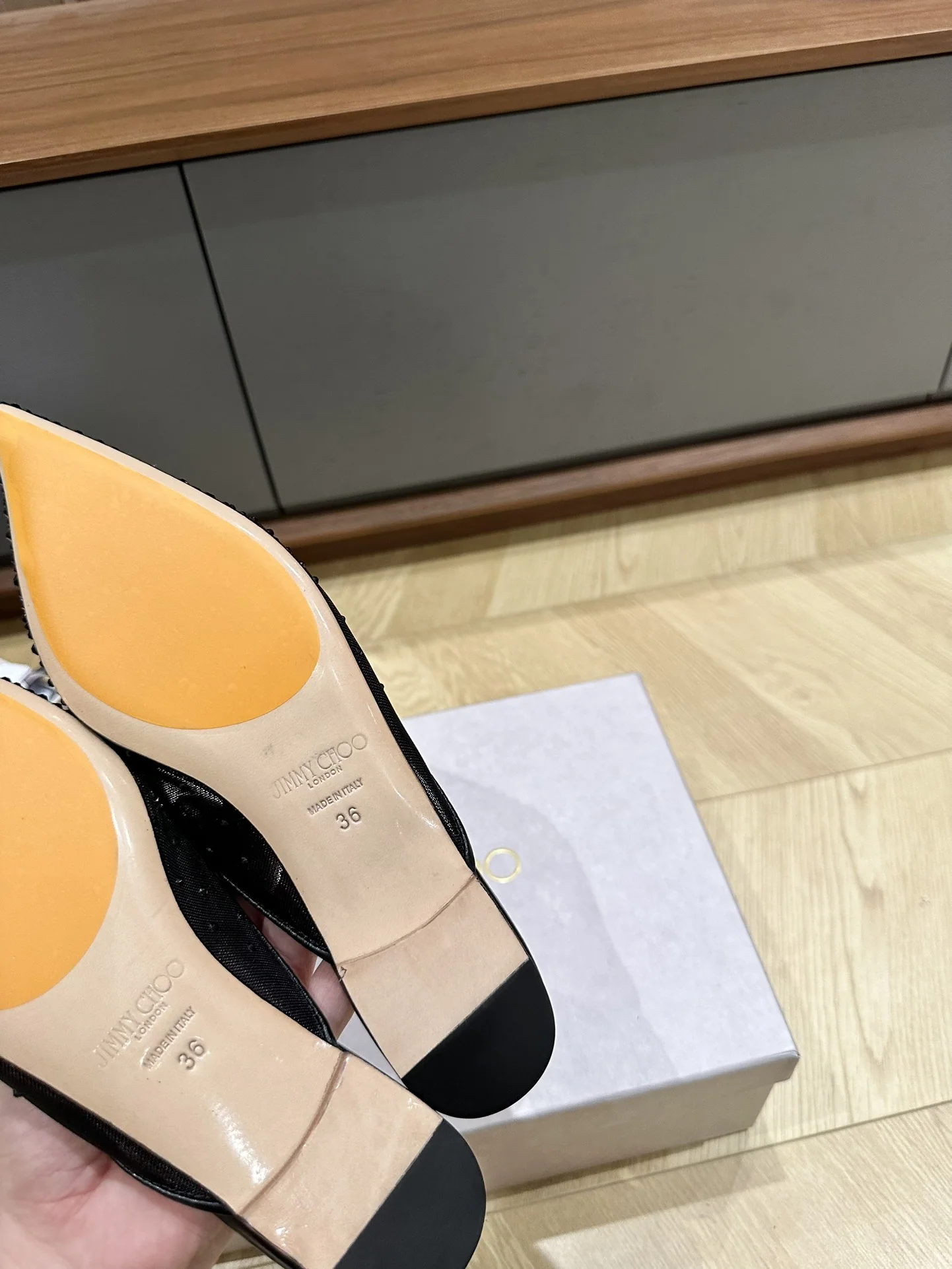 지미추 클래식 라인스톤 플랫 신발 8060 상세 이미지 8