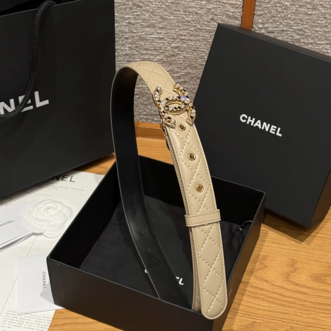 샤넬 다이아몬드 패턴 램스킨 더블 C 메탈 벨트 상세 이미지 4