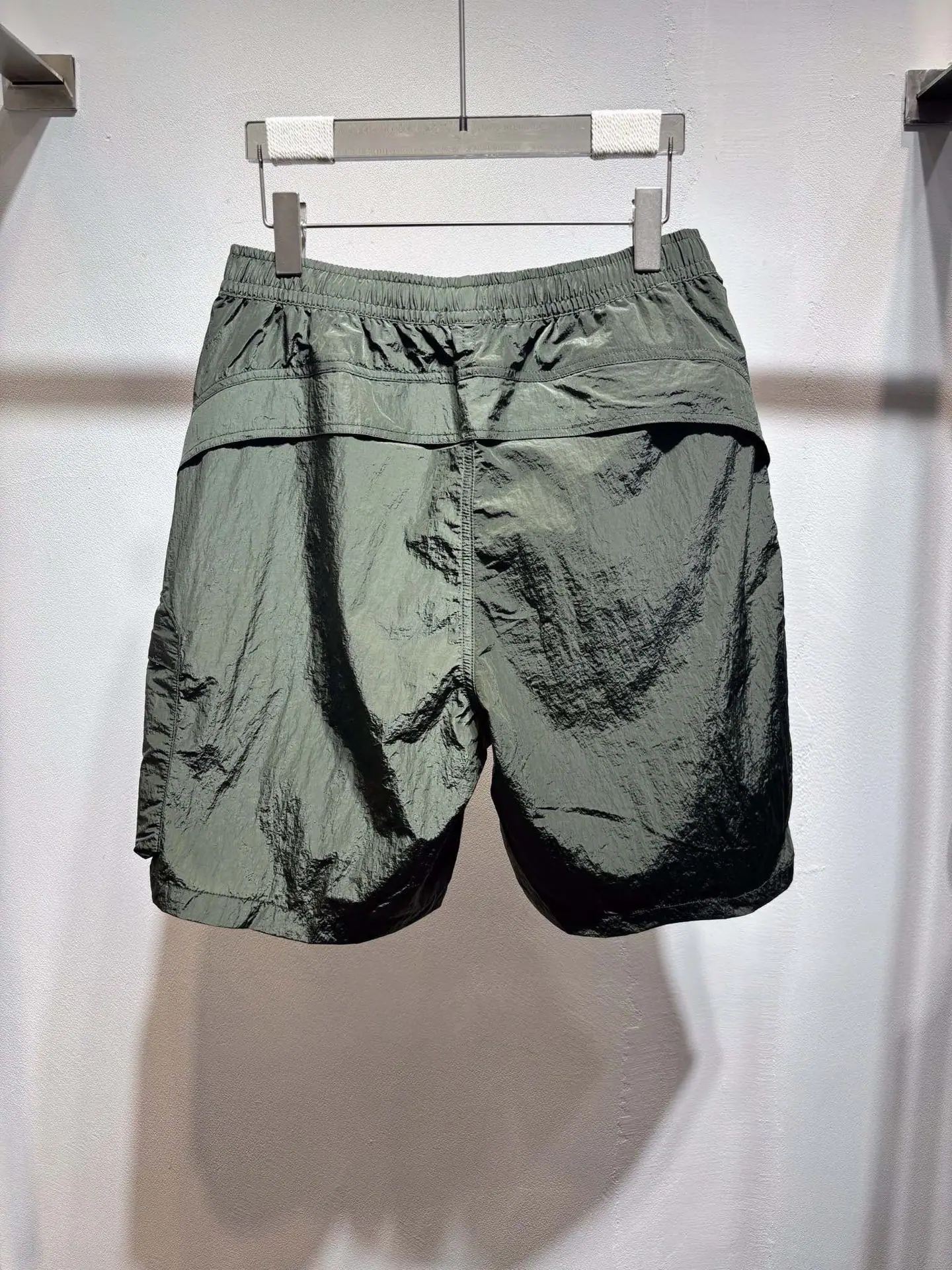 스톤아일랜드 남성 반바지 51039 Stone Island Shorts 상세 이미지 2