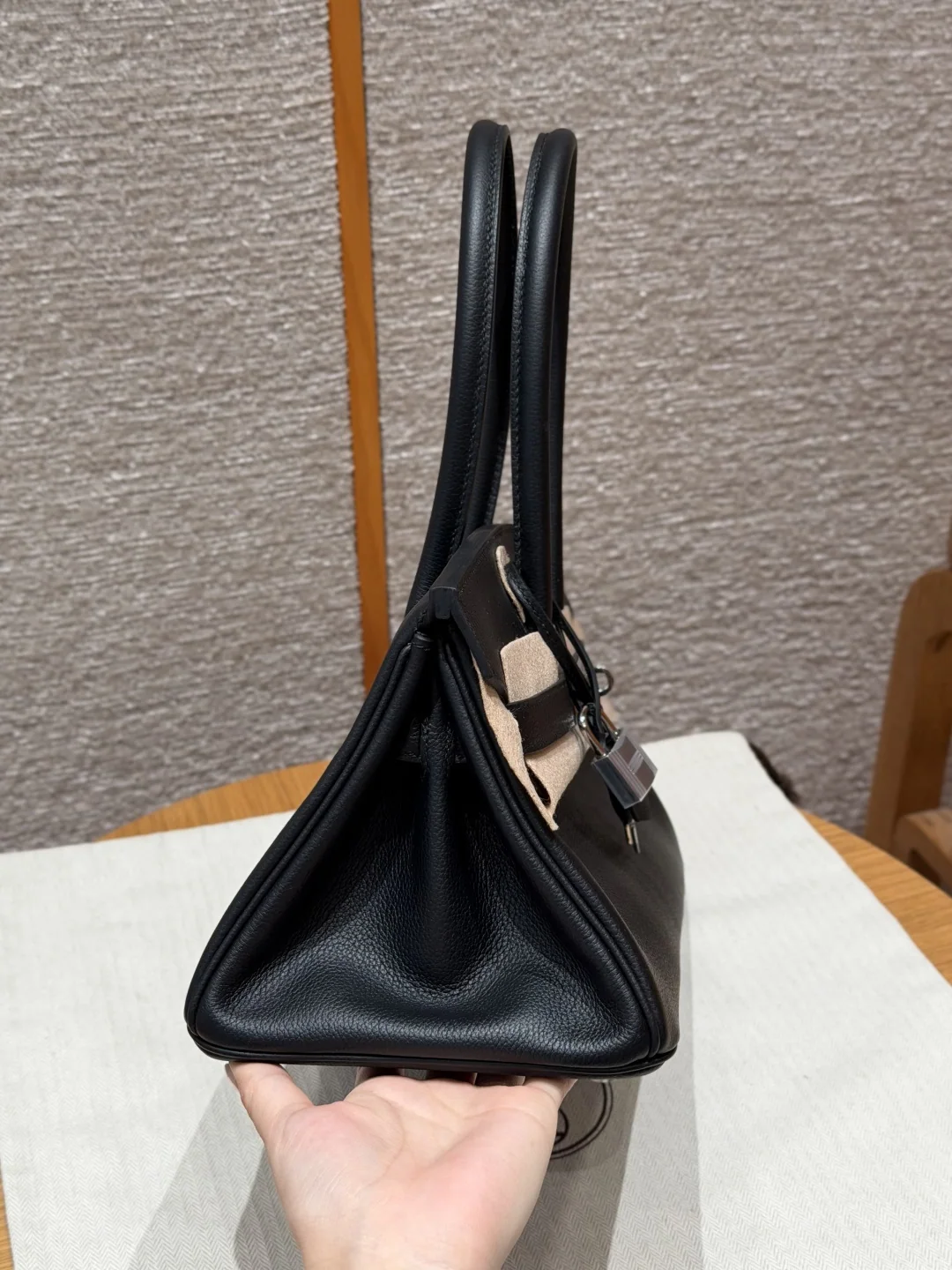 에르메스 버킨 29 블랙 숄더백 상세 이미지 2