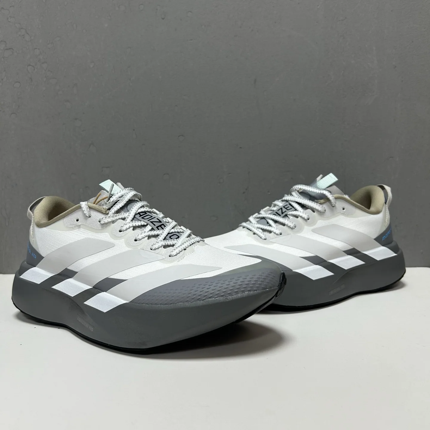 아디다스 신발 157711 Adidas Sneakers 상세 이미지 4