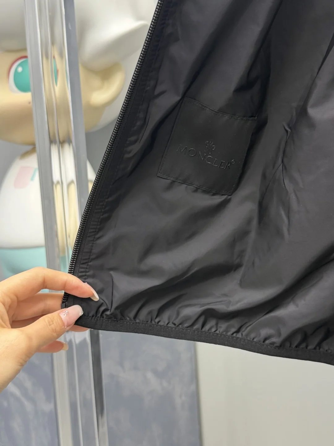 몽클레어 모레탄 블랙 레이블 후디드 레이어드 베스트 자켓 상세 이미지 5