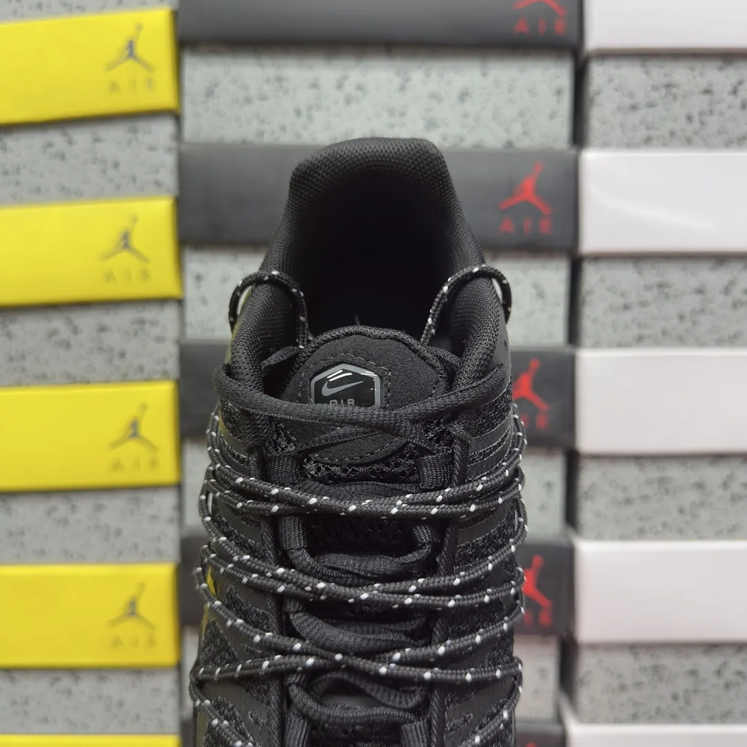 나이키 [BD] 에어 맥스 플러스 올블랙 FD0670-001 201902 Nike Air Max Plus 상세 이미지 5