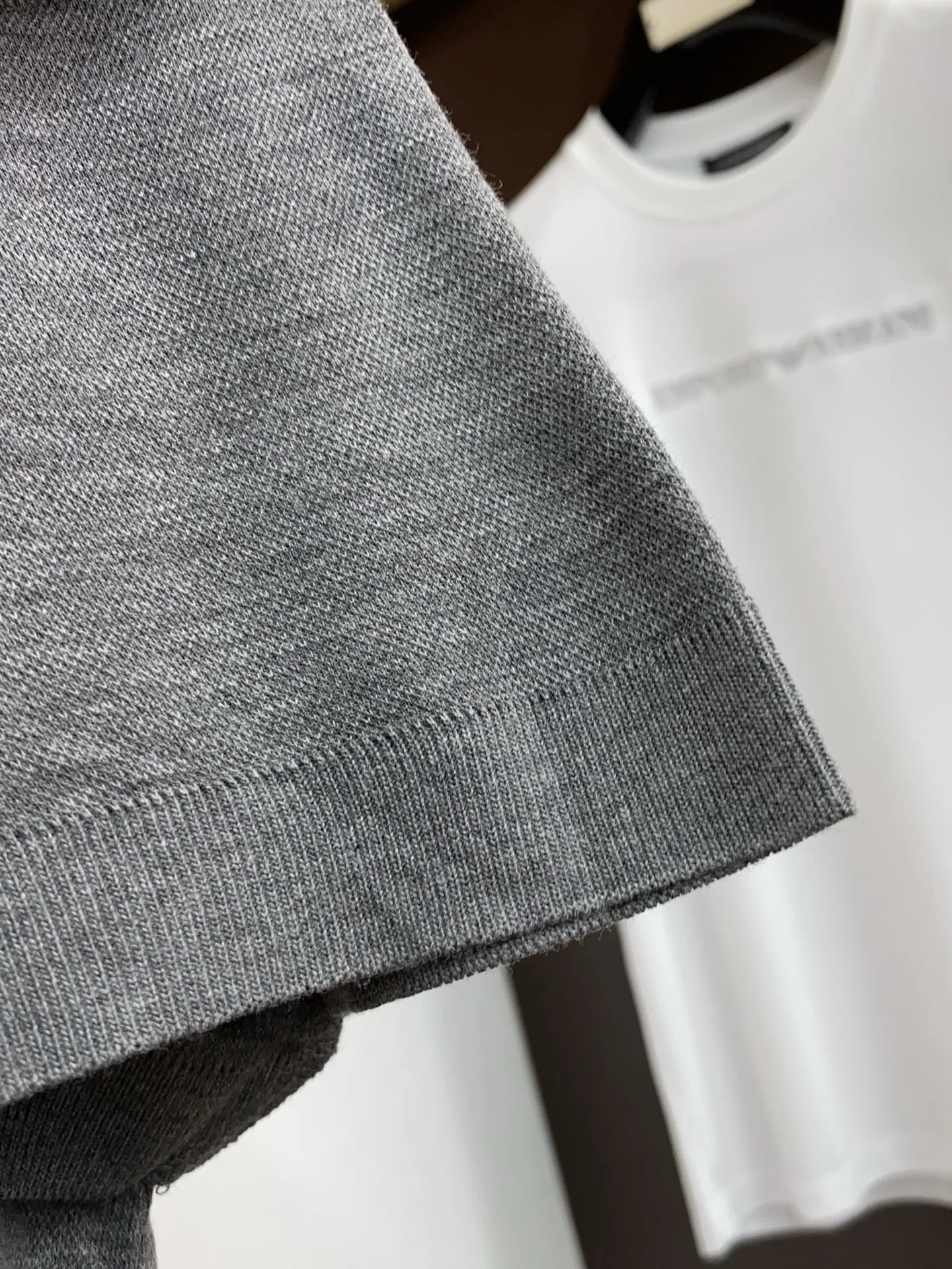 버버리 니트 크루넥 반팔 셔츠 P300 상세 이미지 5