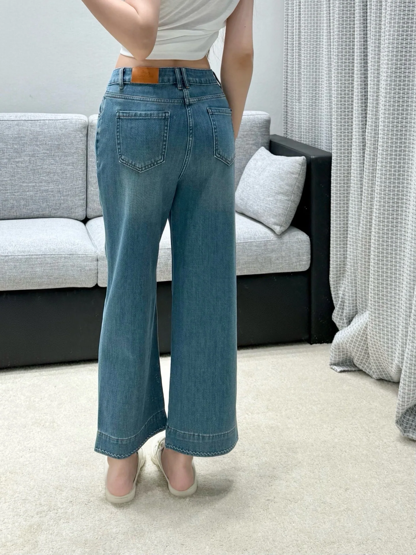 에르메스 하이웨이스트 크롭 플레어 데님 바지 상세 이미지 3