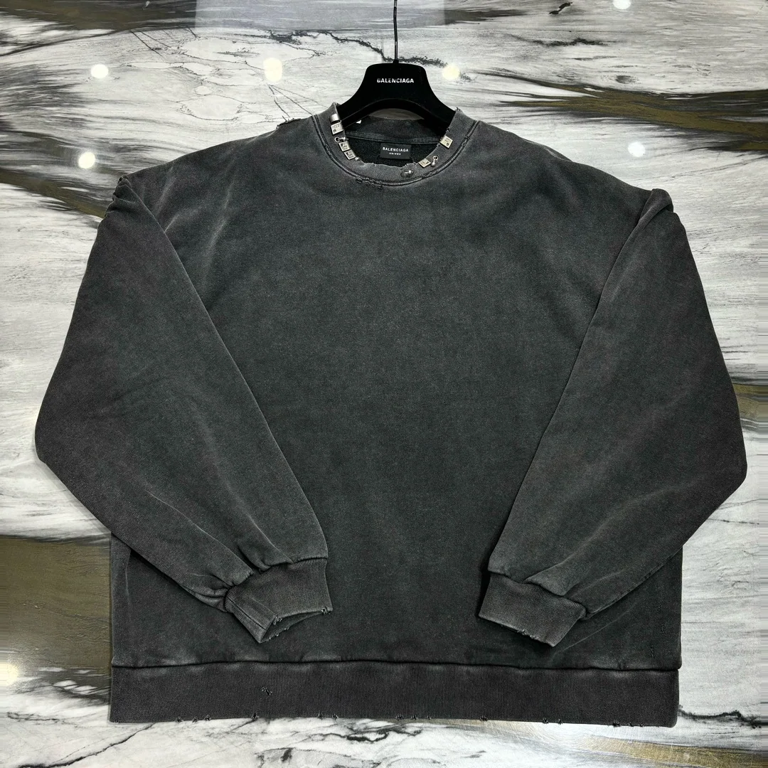 발렌시아가 오버사이즈 펀칭 넥 긴팔 티셔츠 23 FW 상세 이미지 6