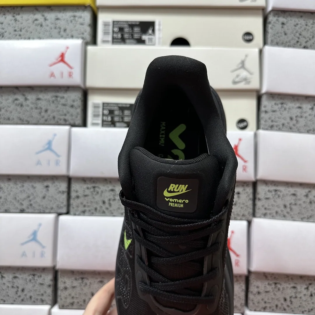 나이키 [5A] 보메로 프리미엄 블랙 옐로우 HQ2050-212 201615 Nike Vomero Premium 상세 이미지 9