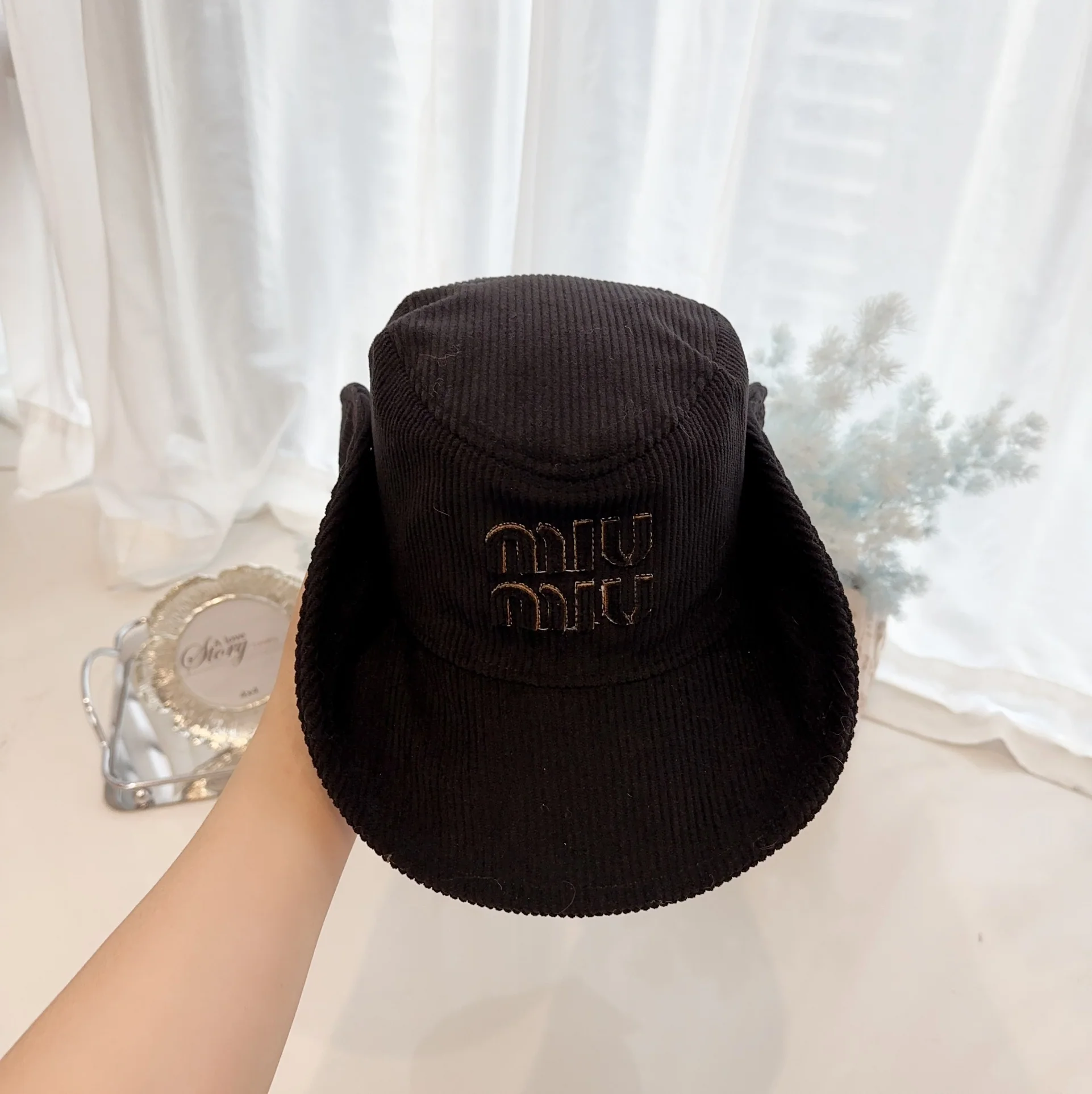 미우미우 모자 81154 Miu Miu Cap 상세 이미지 8