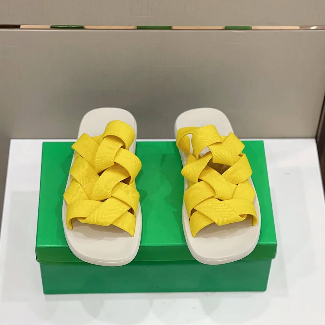 보테가베네타 뉴우븐 남성 슬리퍼 152452