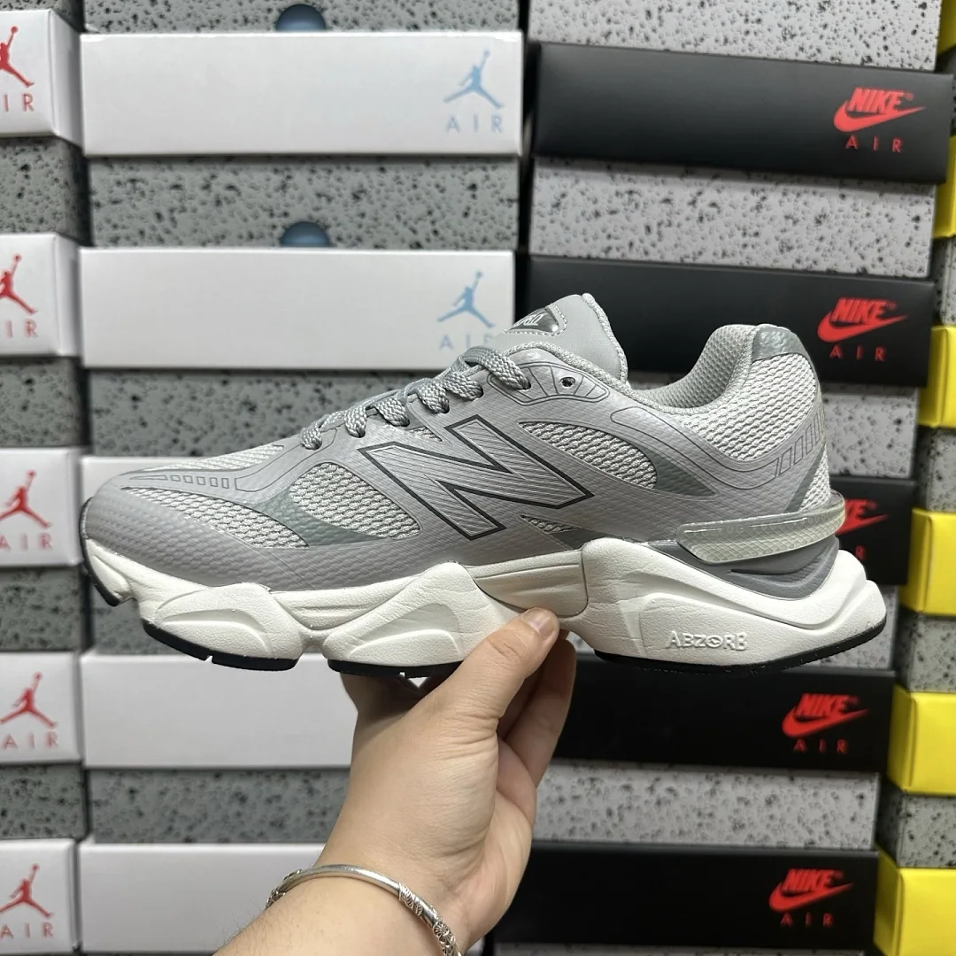 뉴발란스 [C] 9060 U90601NR 202244 New Balance 9060 Shoe Palace Black Silver 상세 이미지 3