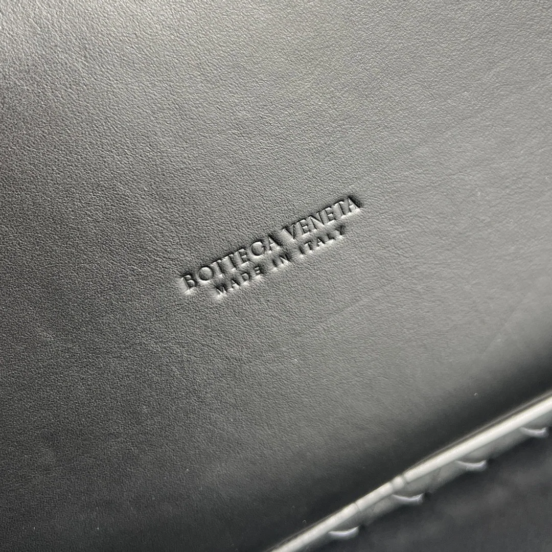 보테가베네타 인트레차토 소가죽 남성용 비즈니스 가방 상세 이미지 9