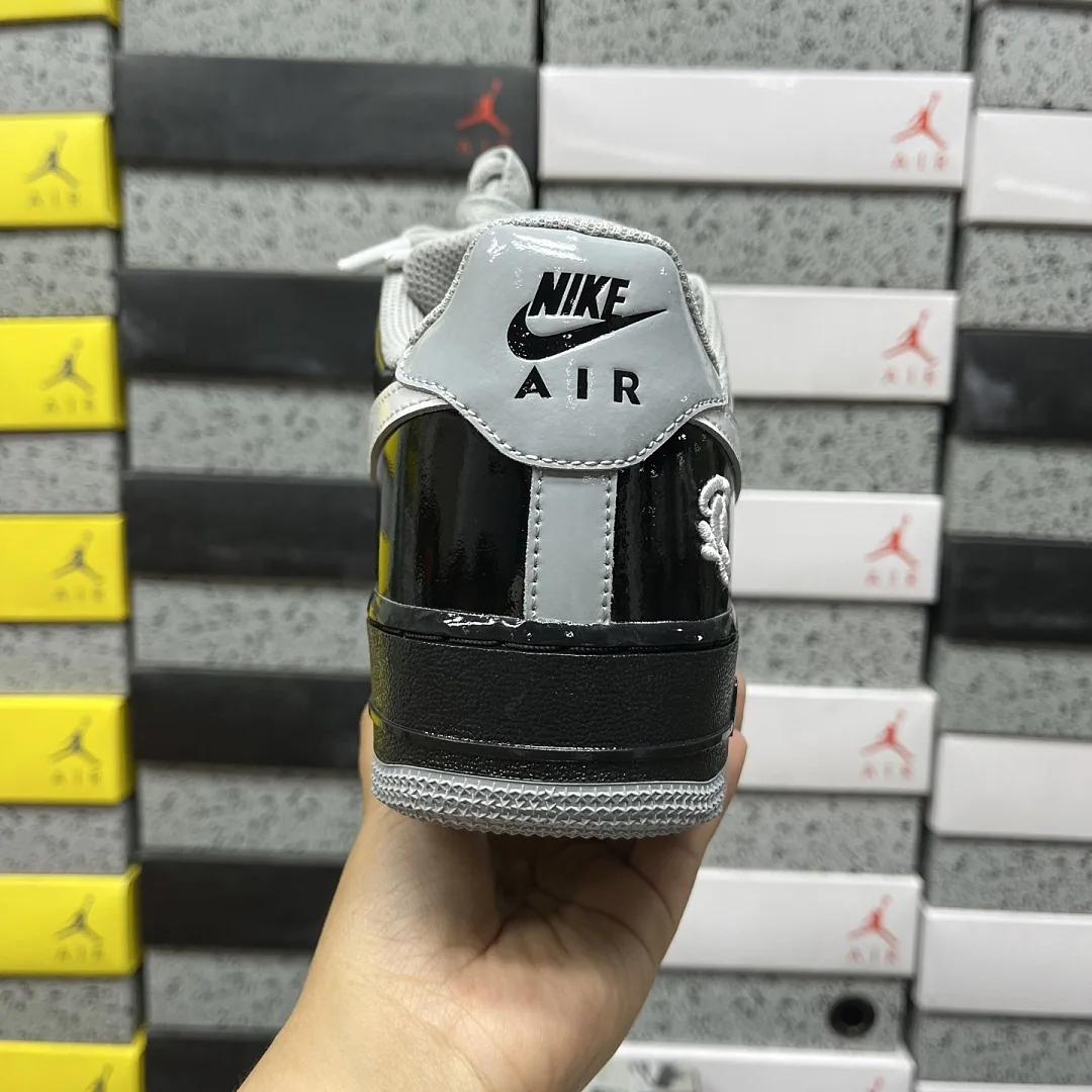 나이키 [S2] 에어 포스 1 로우 IO9974-010 201544 Nike Air Force 1 Low Syna Central Cee 상세 이미지 5