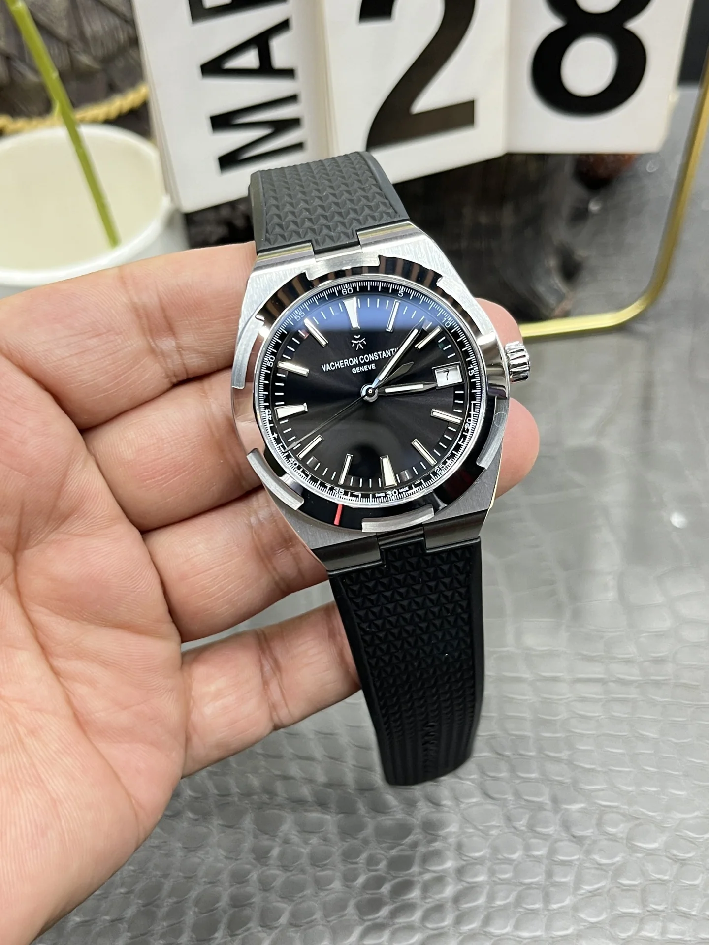 바쉐론콘스탄틴 바쉐론 콘스탄틴 오버시즈 4500 V 자동 PPF 공장 레플리카 43586 Vacheron Constantin 상세 이미지 3