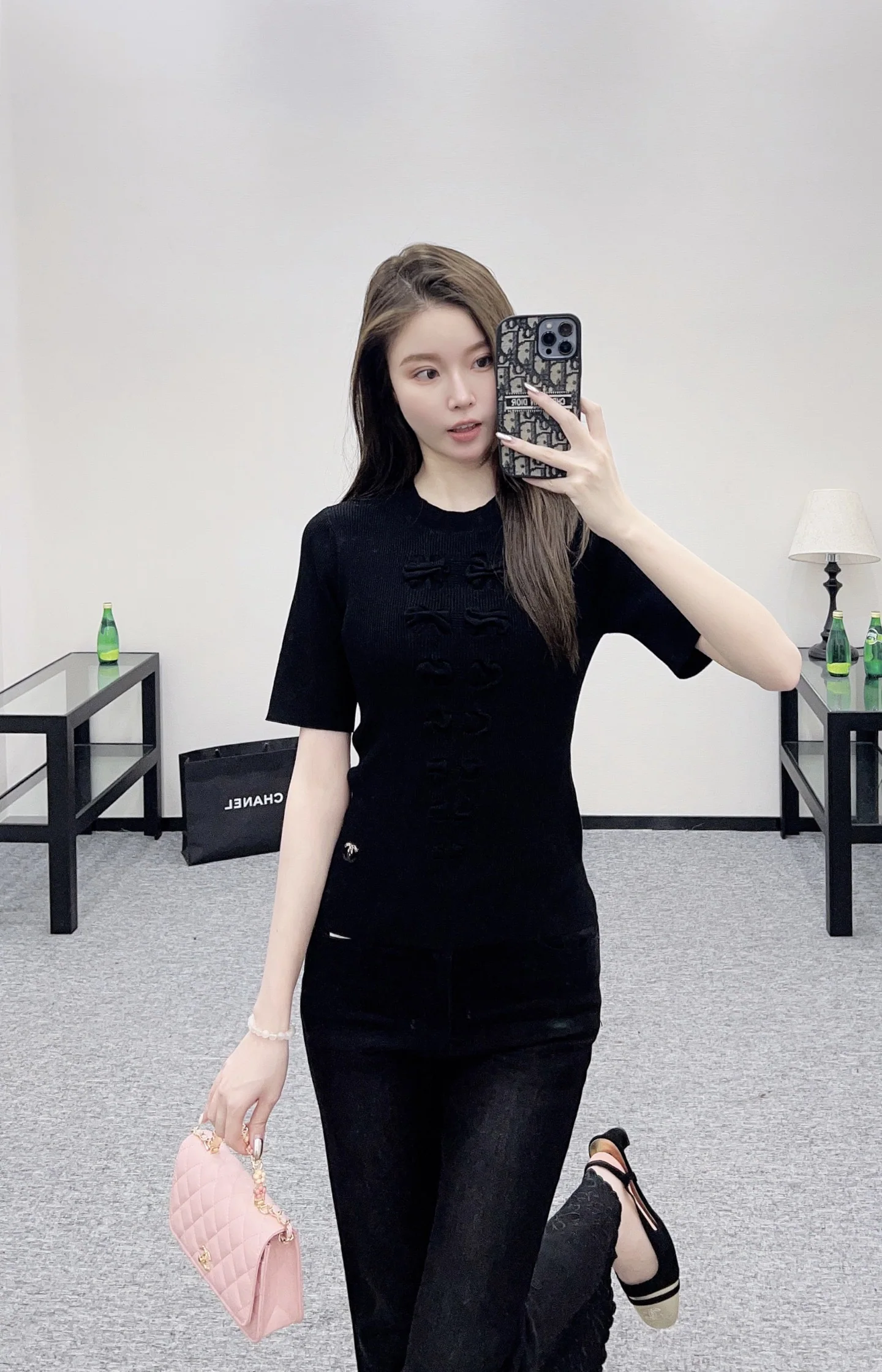 샤넬 여성 슬림핏 리본 장식 크루넥 니트 반팔 티셔츠 5974 상세 이미지 2