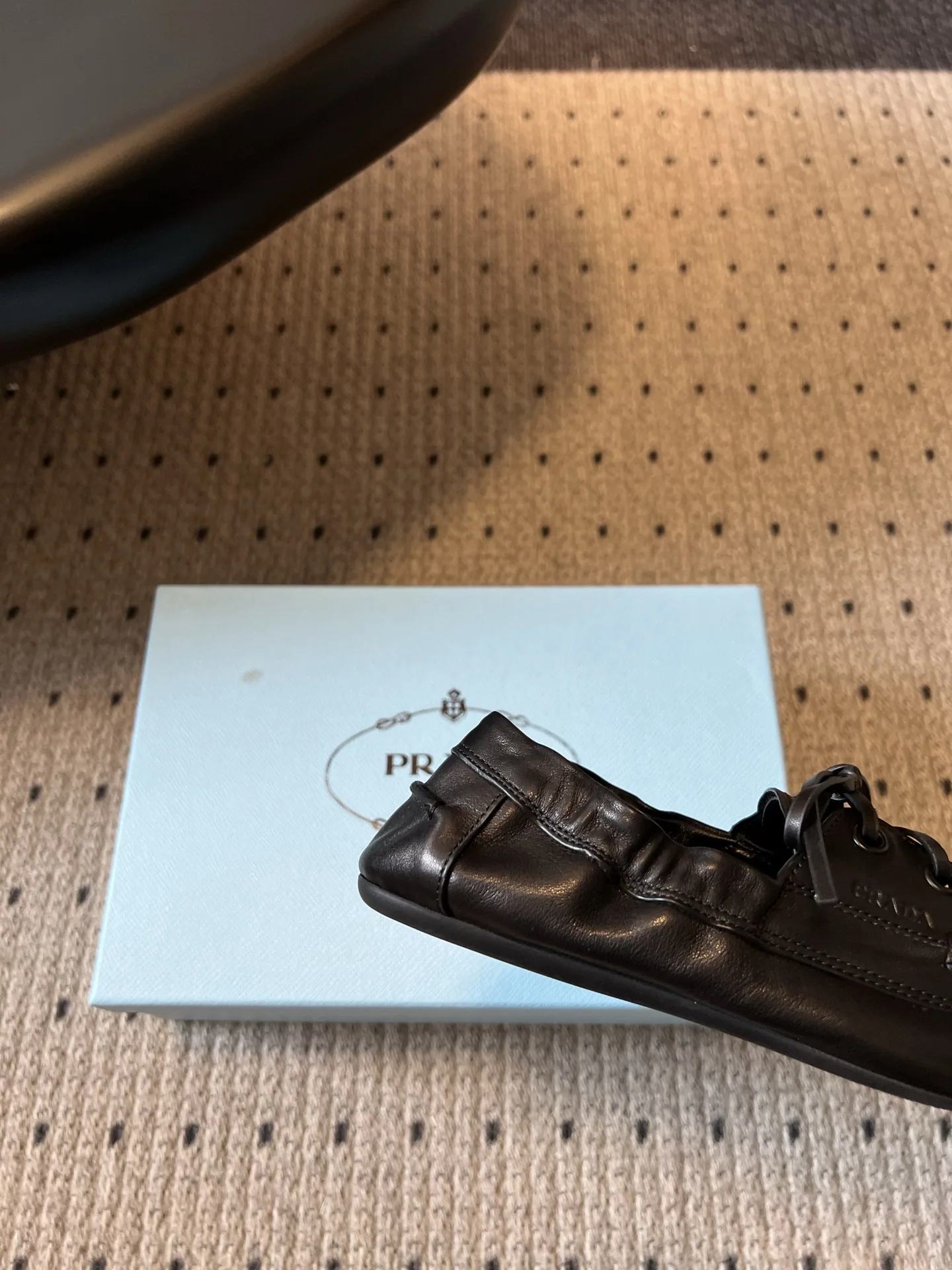 프라다 플리츠 장식 소프트 솔 로퍼 상세 이미지 9