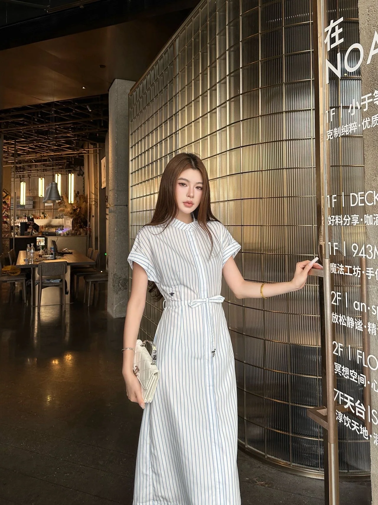 디올 스탠드 카라 스트라이프 리본 원피스 26 SS 상세 이미지 1